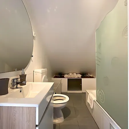 Cozy 3 Bedroom In Belem 3 To 5 Guests * ליסבון