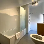 Апартаменты Cozy 3 Bedroom In Belem 3 To 5 Guests *