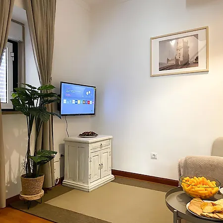Апартаменты Cozy 3 Bedroom In Belem 3 To 5 Guests Лиссабон